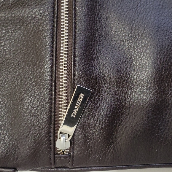 Leather Cross Body Bag (Like NEW!) - Picture 3 of 9